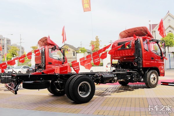 广东售8.5万起 六款国五4米2轻卡你选谁_东风