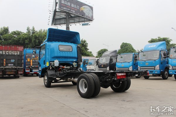 广东售8.5万起 六款国五4米2轻卡你选谁_东风