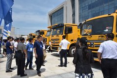 �칤����ʩ�����׻������豸չ�칤����