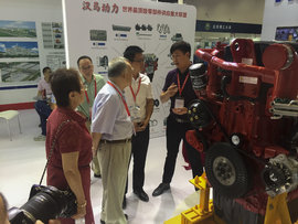 汉马CM6D28欧六系列发动机亮相展会