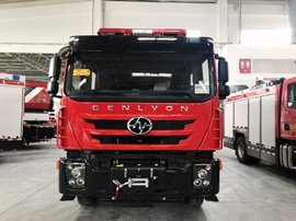 首款四门消防车专用底盘闪耀北京消防展