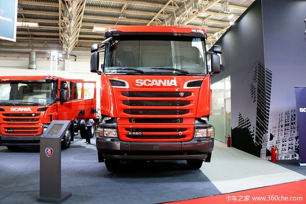 620马力V8发动机 公路之王斯堪尼亚多款消防车底盘亮相北京消防展