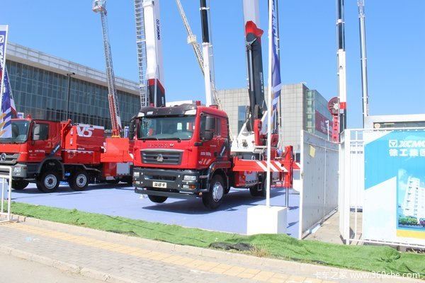 谁说消防车只能用进口底盘?其实国产车性能一样给力