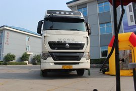 人停车不停连续运行27个月 里程数达104万公里的豪沃T7H什么样