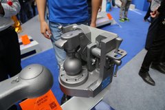 Լ˹��Я�����չƷ������ɽר�ó�չ��