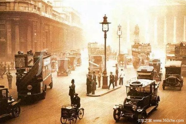 为什么外国人靠左开车?今天总算知道了