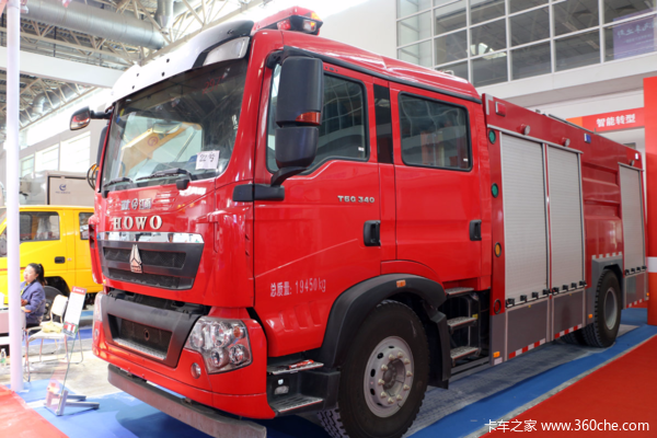 专业双排驾驶室 图解重汽T5G干粉消防车