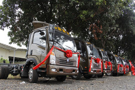 重汽王牌轻卡强势进军广州 最大4S店隆重开业