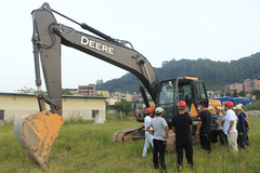 Լ���϶���¹���������ʱ����ǿ��