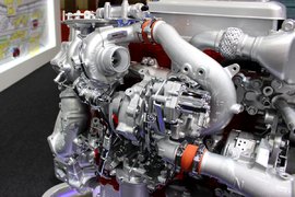 双增压激发出柴油机的最大潜能！小排量大马力的日野双增压发动机