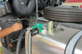 重卡经销商苦盼破局