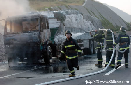 还要部分免赔 有自燃险不等于'无敌身'
