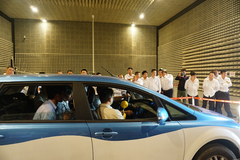 �����еĸ�Ľ�̽Ӫ���ǵ����綯���⳵