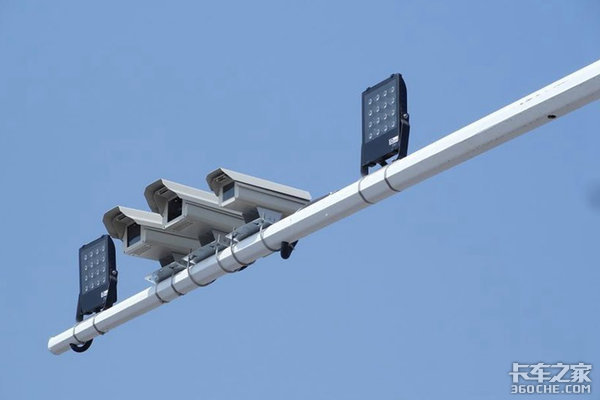 �𱻿�12�ֲź��&nbsp;�ɶ��ϲ�������쳵