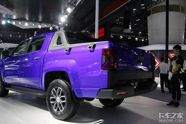 更安全更智能 4X4江铃域虎配北斗系统亮相广州