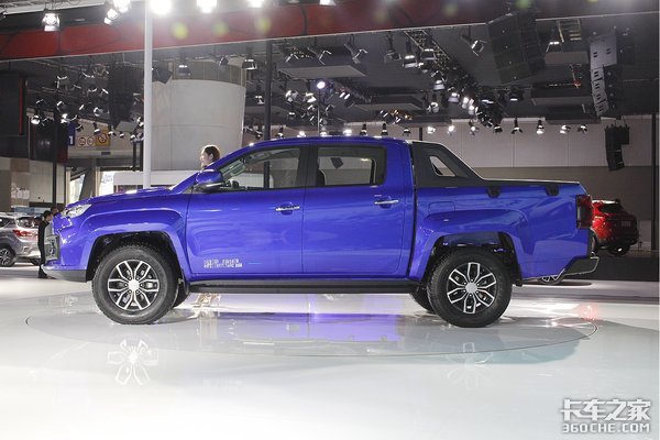 更安全更智能 4X4江铃域虎配北斗系统亮相广州