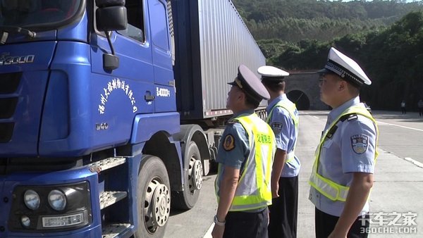 ��ͨ������������ִ��&nbsp;����γ���̬��