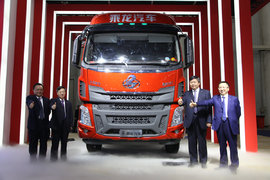 重卡司机收入太少? 看乘龙H5如何解决