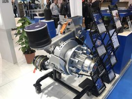 自动充放气+气囊悬挂+双层刹车鼓 斯太姆科的黑科技真不少