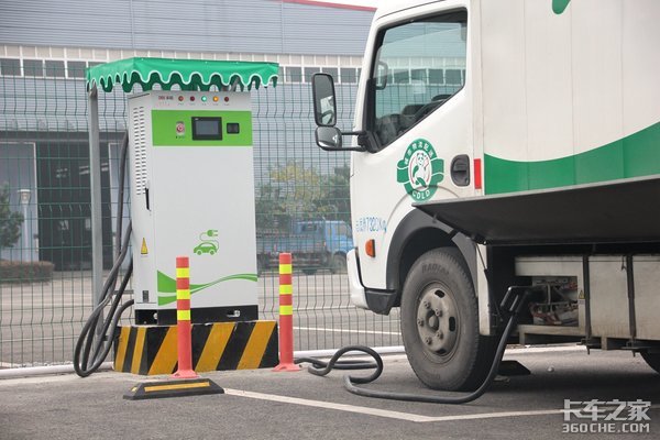 不限行不限号! 成都'新能源'上牌攻略