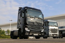 百万级的高端重卡 领略真豪华的奔驰新Actros