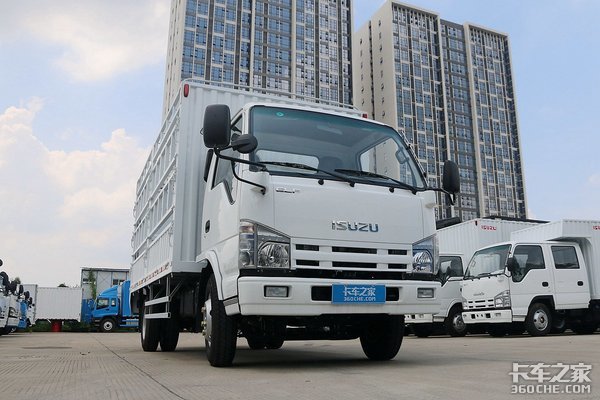 五项升级更好用 国五庆铃100P仓栅车实车