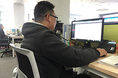 �д����˻�����  ��˾�������8000Ԫ