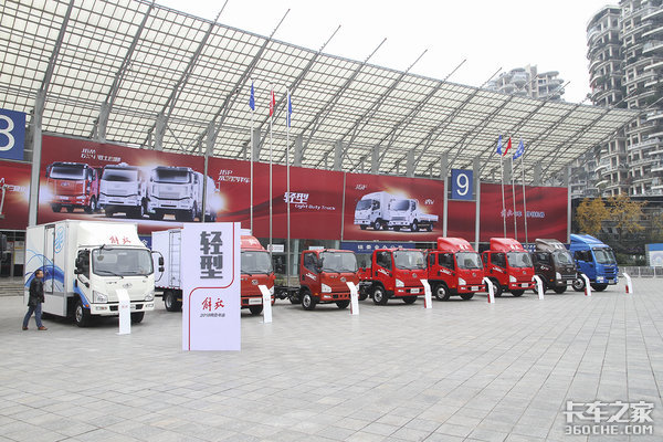 解放明年卖啥车? 年会这38台车告诉你,J7首次亮相!