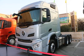 最后一个才是真正的重磅 陕汽年会的新车都有啥区别?