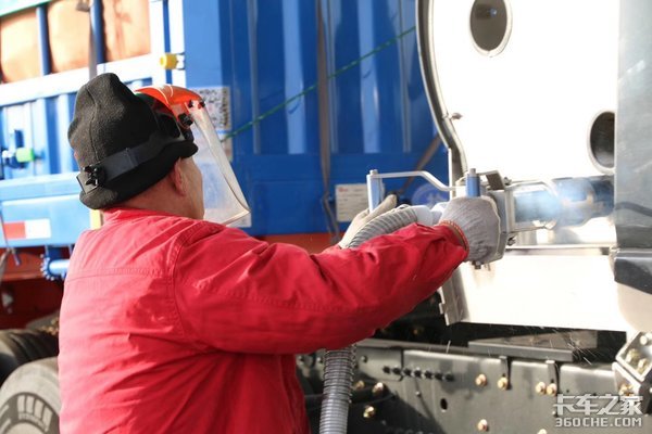 LNG价格大幅下降&nbsp;但未来价格仍然不明朗