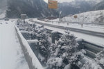 雨雪路面行车谨记这6点 关键时刻能救命