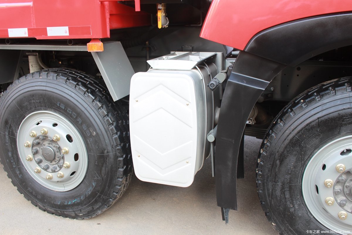 【图】高顶驾驶室 540马力 这台自卸配置真奢华 文章图片_卡车之家