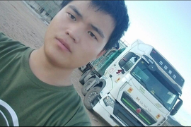 25岁已经入行6年 从青年到丈夫再到父亲 卡车生活见证卡友小王成长