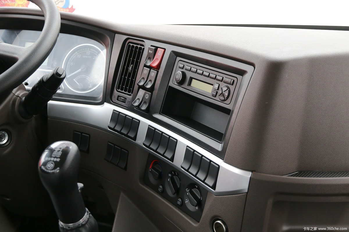 多装1台多赚10万乘龙t5牵引车轻度试驾图片列表