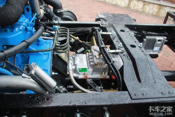 ������;���䣡HOWO��Ȼ���Ῠǿ����Ϯ