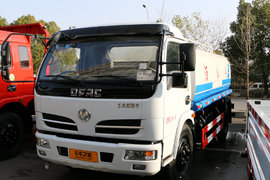 东风福瑞卡洒水车容量大底盘稳 锡柴发动机+万里扬变速箱配置经典