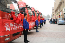 开启新征程 青岛解放悍V中国首批AMT自动档交车仪式