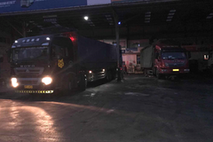 �������ڲ����� ��ͣ�������û�����