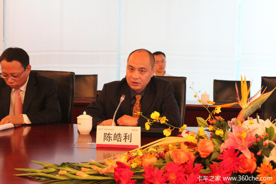 系统化管理模式 大运用友达成战略合作