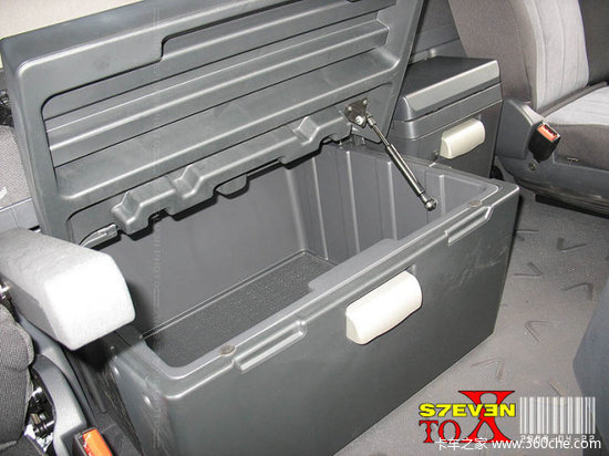 ��ƽ����ʿ!IVECO&nbsp;Stralis&nbsp;AS3���ʻ�ζ