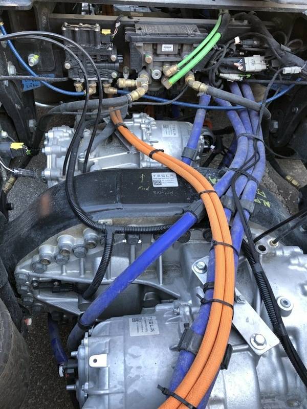 ��˹���綯�ؿ�Semi&nbsp;Truck����ϸ���ع�