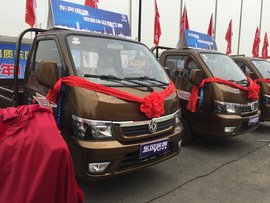 轿车的豪华+轻卡的承载性 售价4.98万的东风途逸重新定义城市小卡