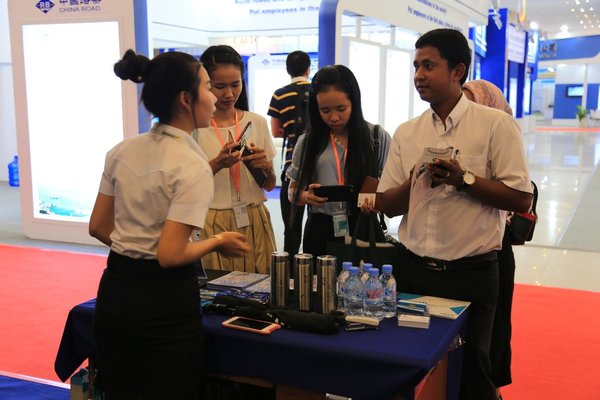 东盟博览会_2018年东盟各国gdp(2)