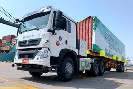 助推港口运输转型发展 中国重汽豪沃T5G无人驾驶电动卡车天津港试运营
