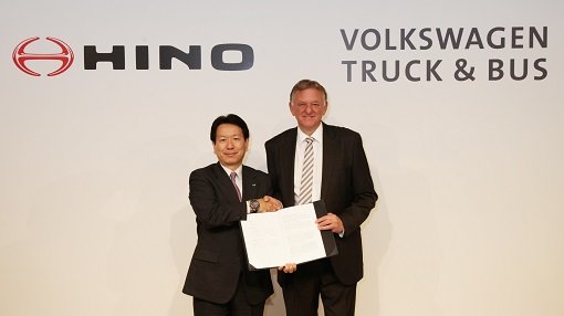 ��Ұ����ں�������չ����Դ���Զ���ʻ