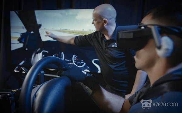 美国运输巨头用VR提升卡车司机安全意识