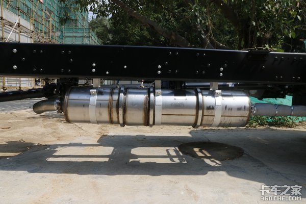 现场订车186台 格尔发DPF新品深圳上市