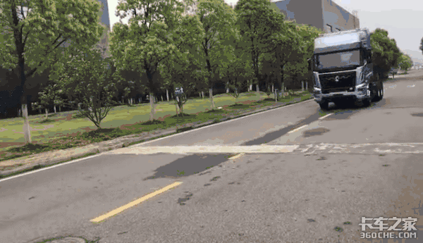 实现编队行驶 东风商用L4级别自动驾驶演示