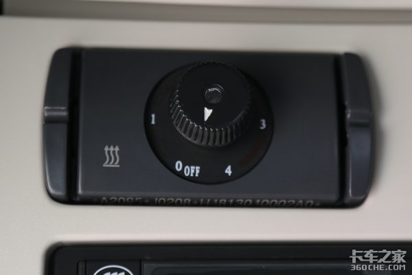 冷暖独立空调、豪华动力链 欧曼EST-A超级卡车亮相车展