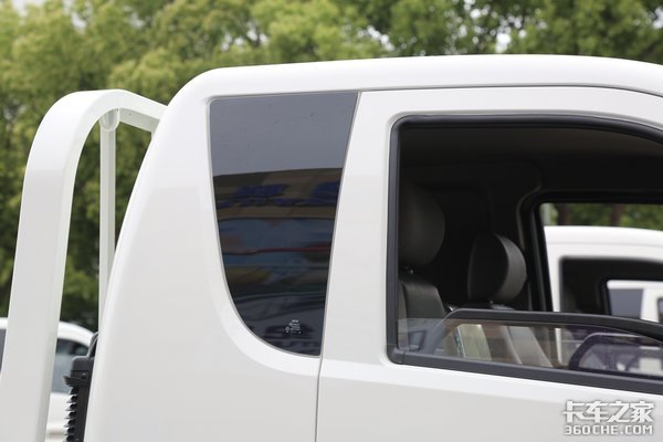 微卡也有大力量 图解时骏F350H微卡平板